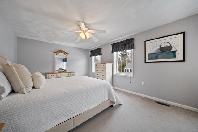 19 Partridge Lane, Plaistow, NH 03865