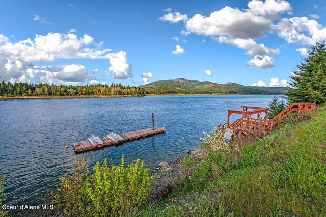 17768 Dufort RD, Priest River, ID 83856
