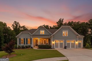 386 Kentucky Court, Hoschton, GA 30548