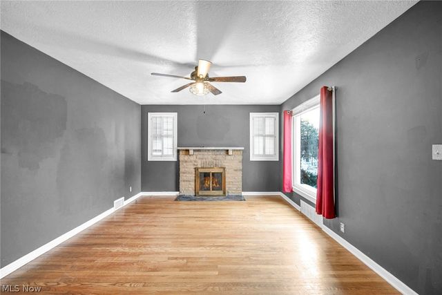 176 Saratoga Avenue NW, Canton, OH 44708