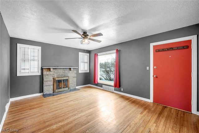 176 Saratoga Avenue NW, Canton, OH 44708