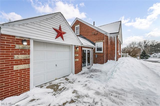 176 Saratoga Avenue NW, Canton, OH 44708