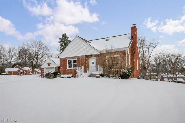 176 Saratoga Avenue NW, Canton, OH 44708