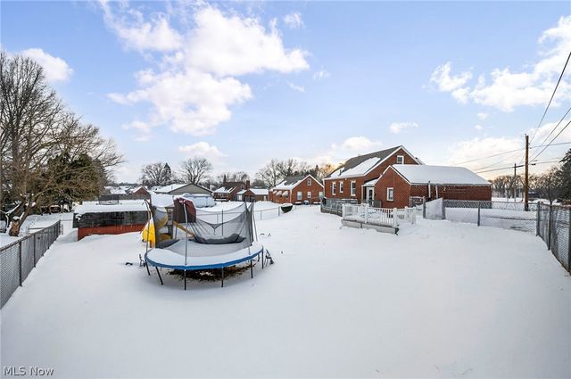 176 Saratoga Avenue NW, Canton, OH 44708