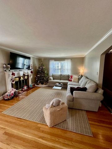 108 Withington Rd 1, Newton, MA 02460