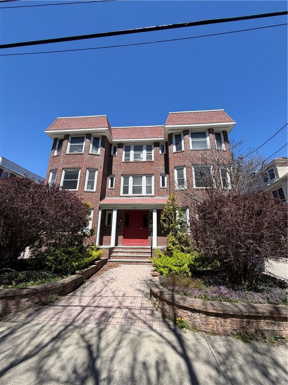 132 elton Street, Providence, RI 02906