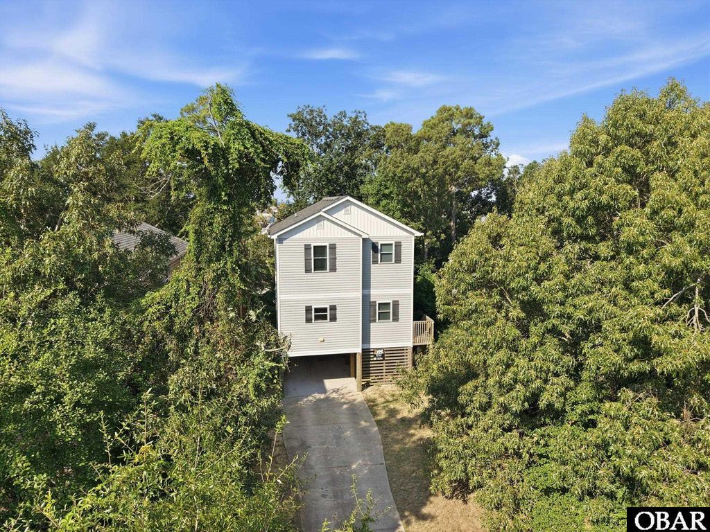 Image 1 of property listing at 205 Lancer Court, Kill Devil Hills, NC 27948