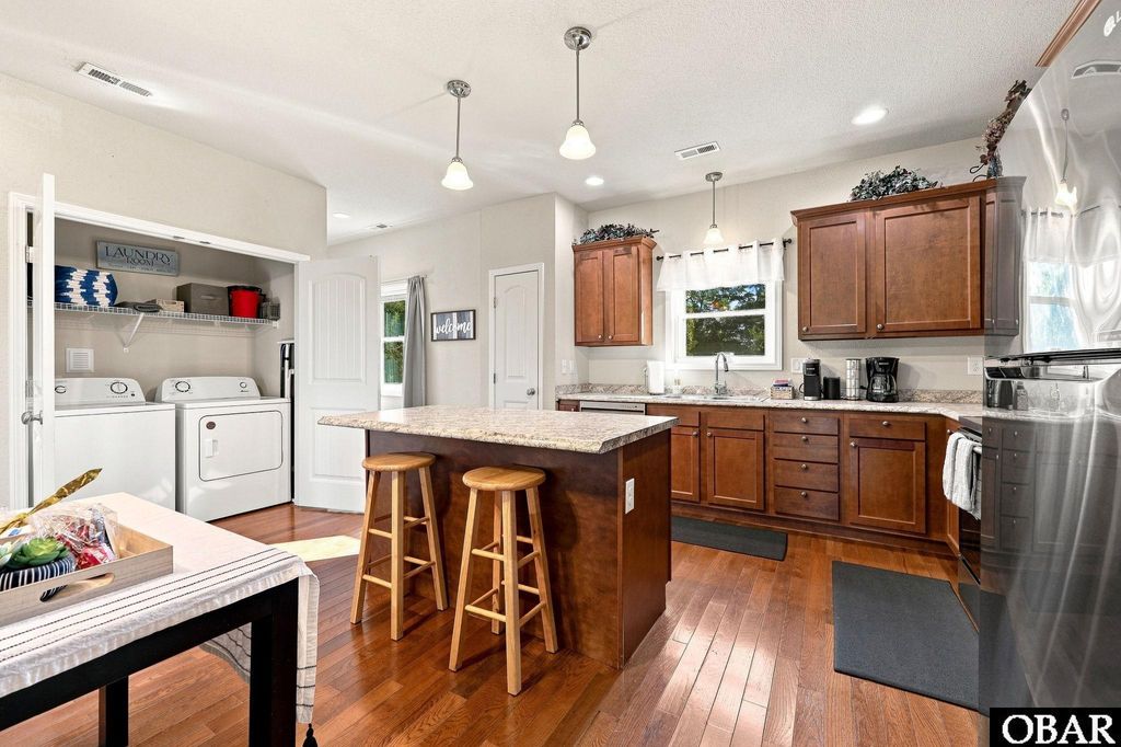 Image 5 of property listing at 205 Lancer Court, Kill Devil Hills, NC 27948