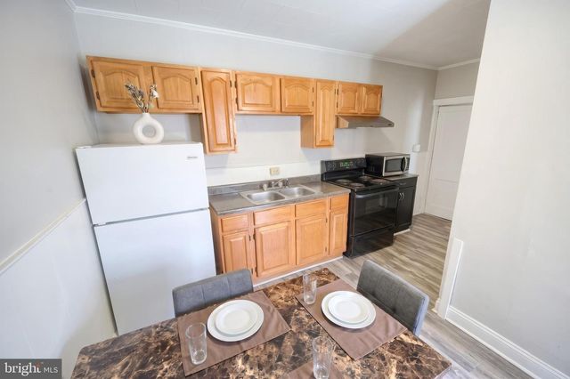 137 N WEST ST, York, PA 17401