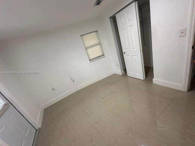 920 NW 22nd Ct REAR, Miami, FL 33125