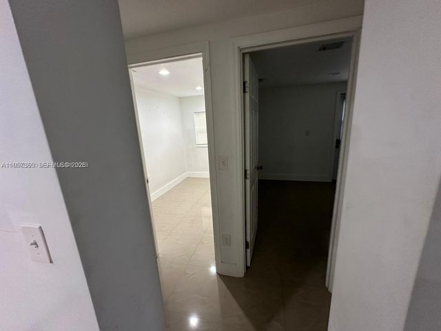 920 NW 22nd Ct REAR, Miami, FL 33125