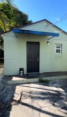 920 NW 22nd Ct REAR, Miami, FL 33125