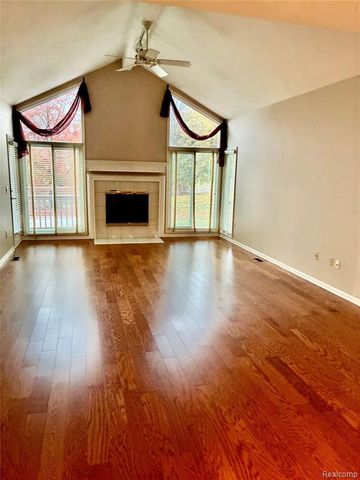 48421 Milonas Drive, Shelby Twp, MI 48315