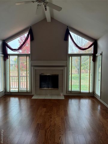 48421 Milonas Drive, Shelby Twp, MI 48315