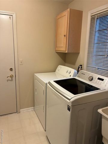 48421 Milonas Drive, Shelby Twp, MI 48315