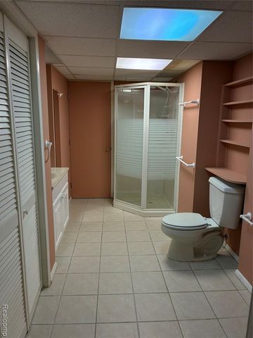 48421 Milonas Drive, Shelby Twp, MI 48315