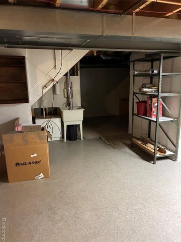 48421 Milonas Drive, Shelby Twp, MI 48315