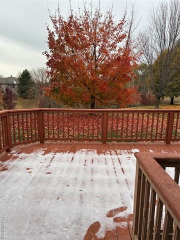 48421 Milonas Drive, Shelby Twp, MI 48315