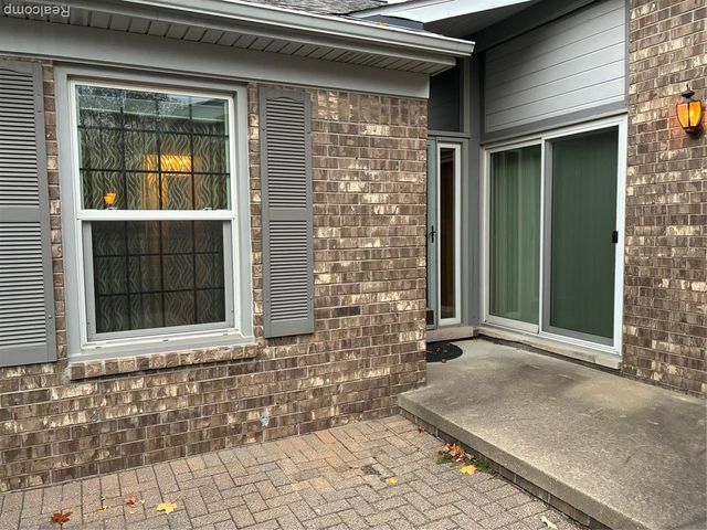 48421 Milonas Drive, Shelby Twp, MI 48315