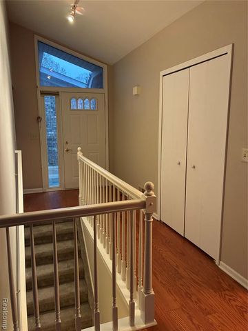 48421 Milonas Drive, Shelby Twp, MI 48315