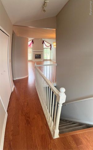 48421 Milonas Drive, Shelby Twp, MI 48315