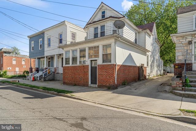 62 W PITMAN ST, Penns Grove, NJ 08069