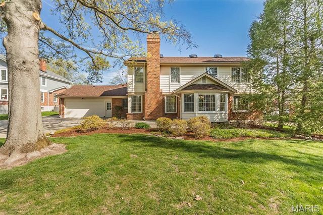 12108 Westwick Place, St Louis, MO 63127