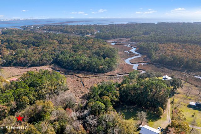 1021 Old Spanish Trail, Gautier, MS 39553