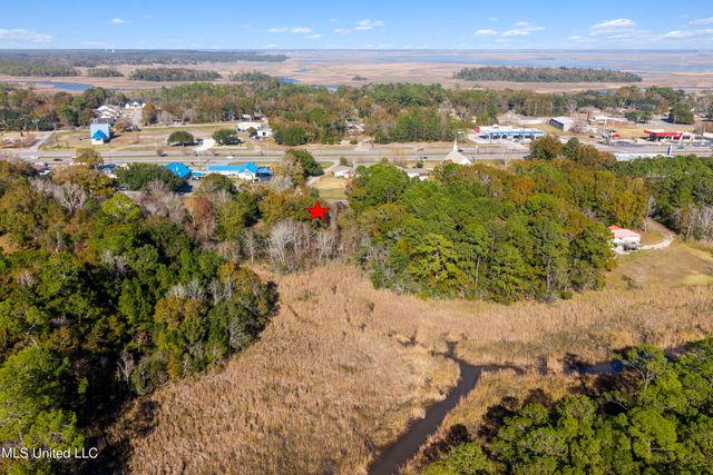 1021 Old Spanish Trail, Gautier, MS 39553