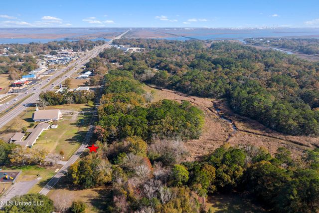 1021 Old Spanish Trail, Gautier, MS 39553