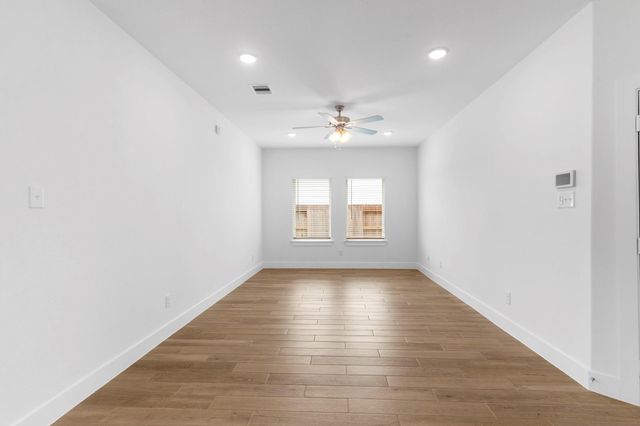 626 Escondido Drive, Dayton, TX 77535