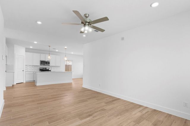 626 Escondido Drive, Dayton, TX 77535