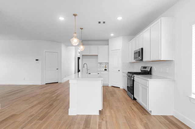 626 Escondido Drive, Dayton, TX 77535