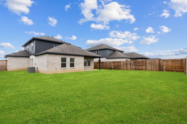 626 Escondido Drive, Dayton, TX 77535