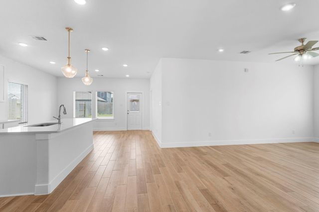 626 Escondido Drive, Dayton, TX 77535