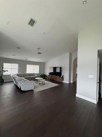 16440 Ruby Lk, Weston, FL 33331