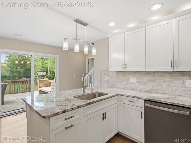 1078 Lake Lane Drive, White Lake Charter Township, MI 48386