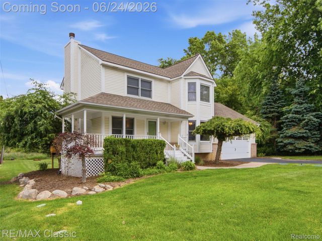 1078 Lake Lane Drive, White Lake Charter Township, MI 48386