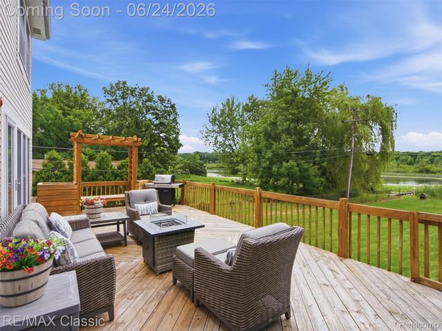 1078 Lake Lane Drive, White Lake Charter Township, MI 48386