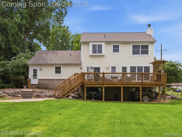 1078 Lake Lane Drive, White Lake Charter Township, MI 48386