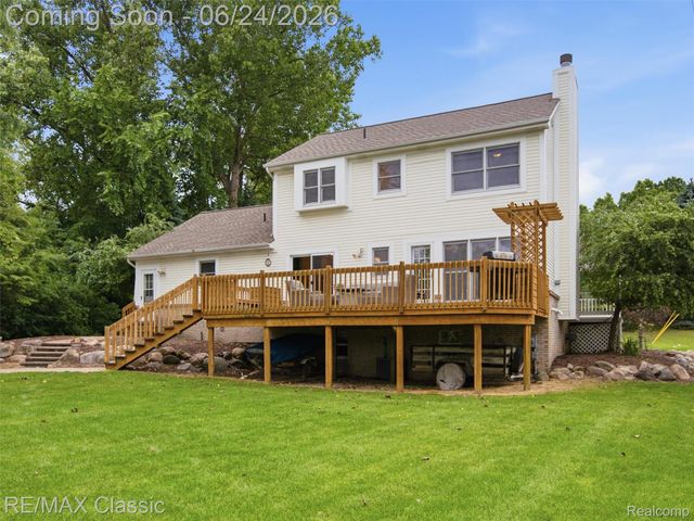 1078 Lake Lane Drive, White Lake Charter Township, MI 48386