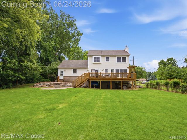 1078 Lake Lane Drive, White Lake Charter Township, MI 48386
