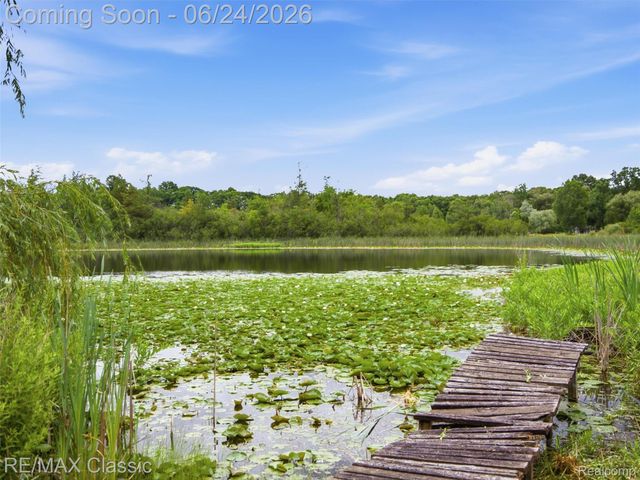 1078 Lake Lane Drive, White Lake Charter Township, MI 48386
