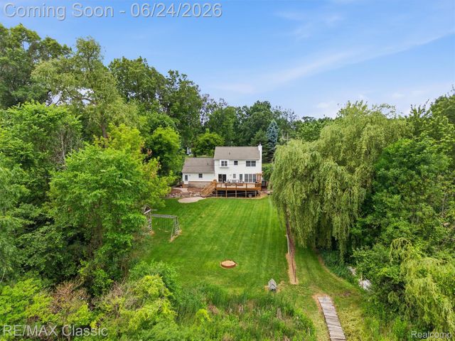 1078 Lake Lane Drive, White Lake Charter Township, MI 48386