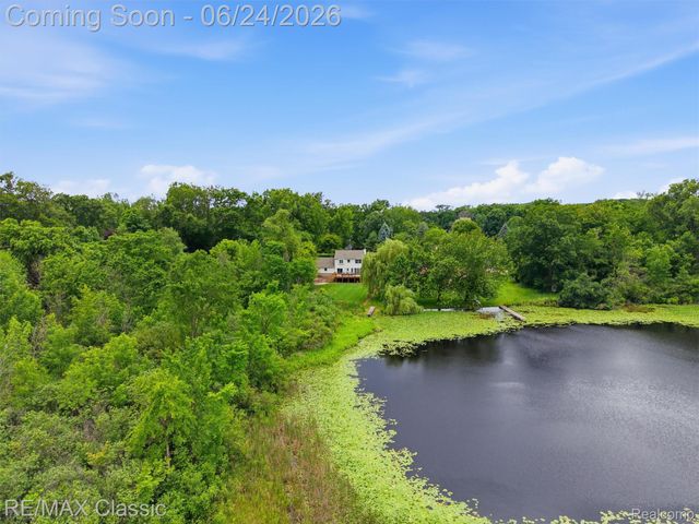 1078 Lake Lane Drive, White Lake Charter Township, MI 48386