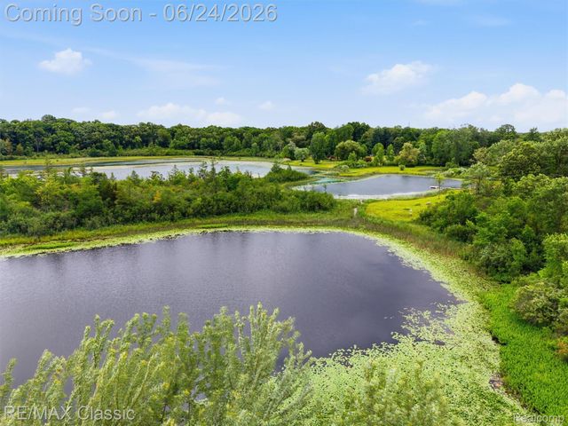 1078 Lake Lane Drive, White Lake Charter Township, MI 48386