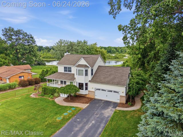 1078 Lake Lane Drive, White Lake Charter Township, MI 48386