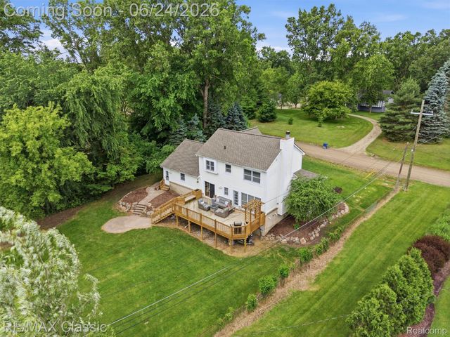 1078 Lake Lane Drive, White Lake Charter Township, MI 48386