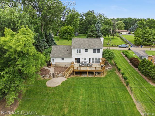 1078 Lake Lane Drive, White Lake Charter Township, MI 48386