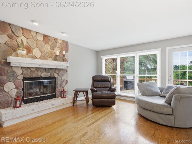1078 Lake Lane Drive, White Lake Charter Township, MI 48386